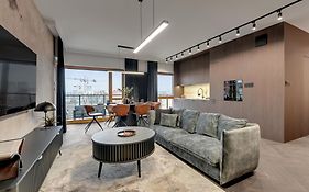 Nadmotlawie Estate Gym, Sauna & Parking By Downtown Apartments